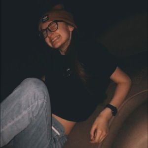 Meet your Posher, Angelina